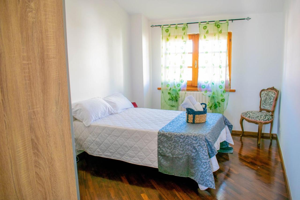 Asherat B&B Carbonia Buitenkant foto